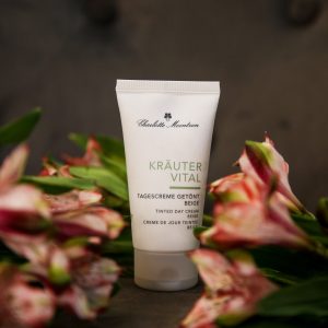 Cremă Nuanţatoare de Zi (beige) – 50 ml